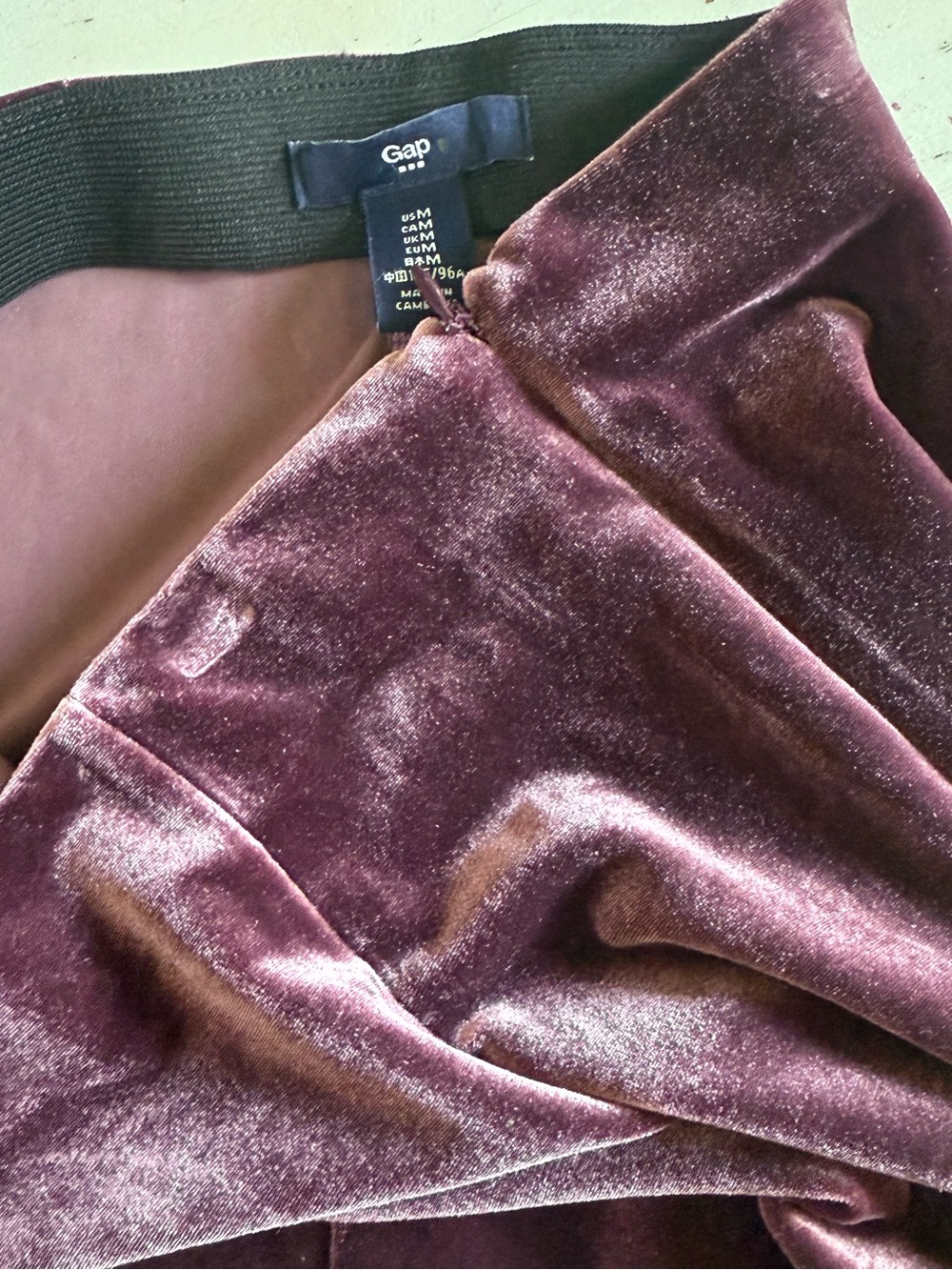 GAP Velvet Circle Skirt in Plum - Picture 3 of 3